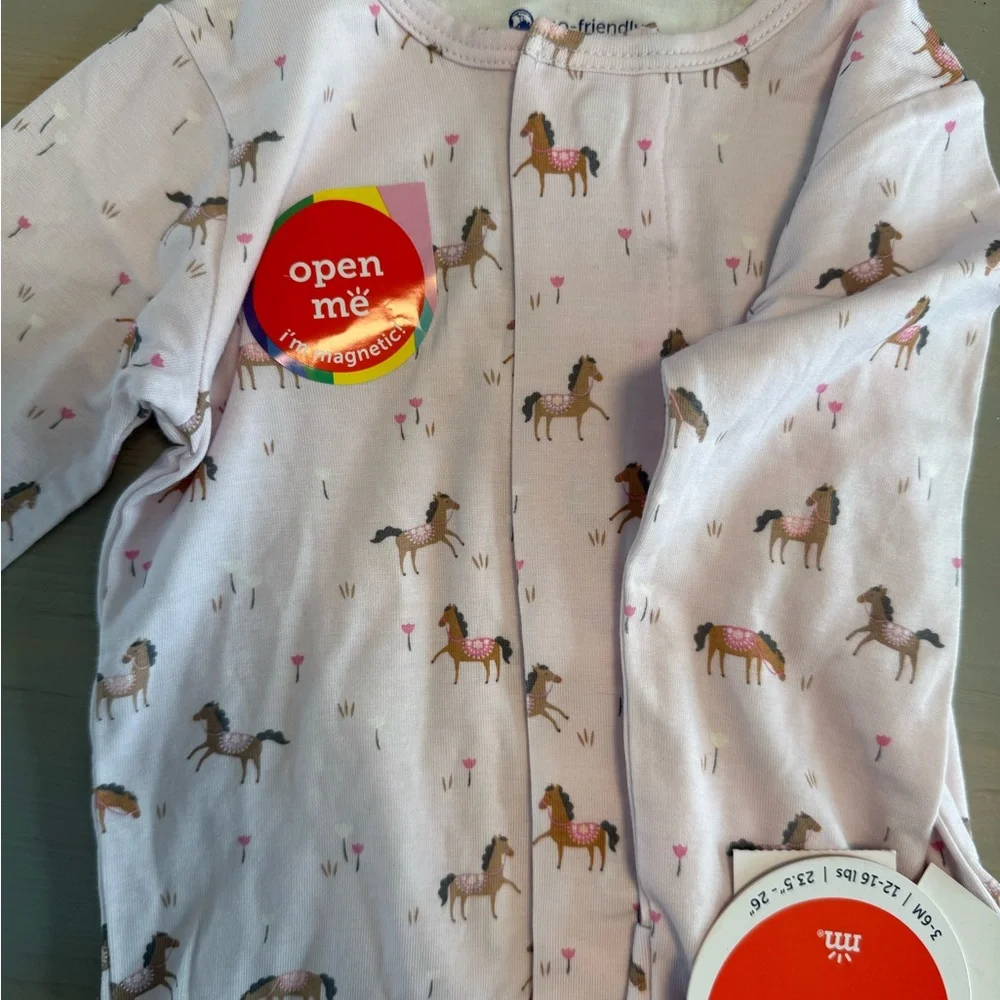 Magnetic Me Onesie - brand new - Picture 2 of 4